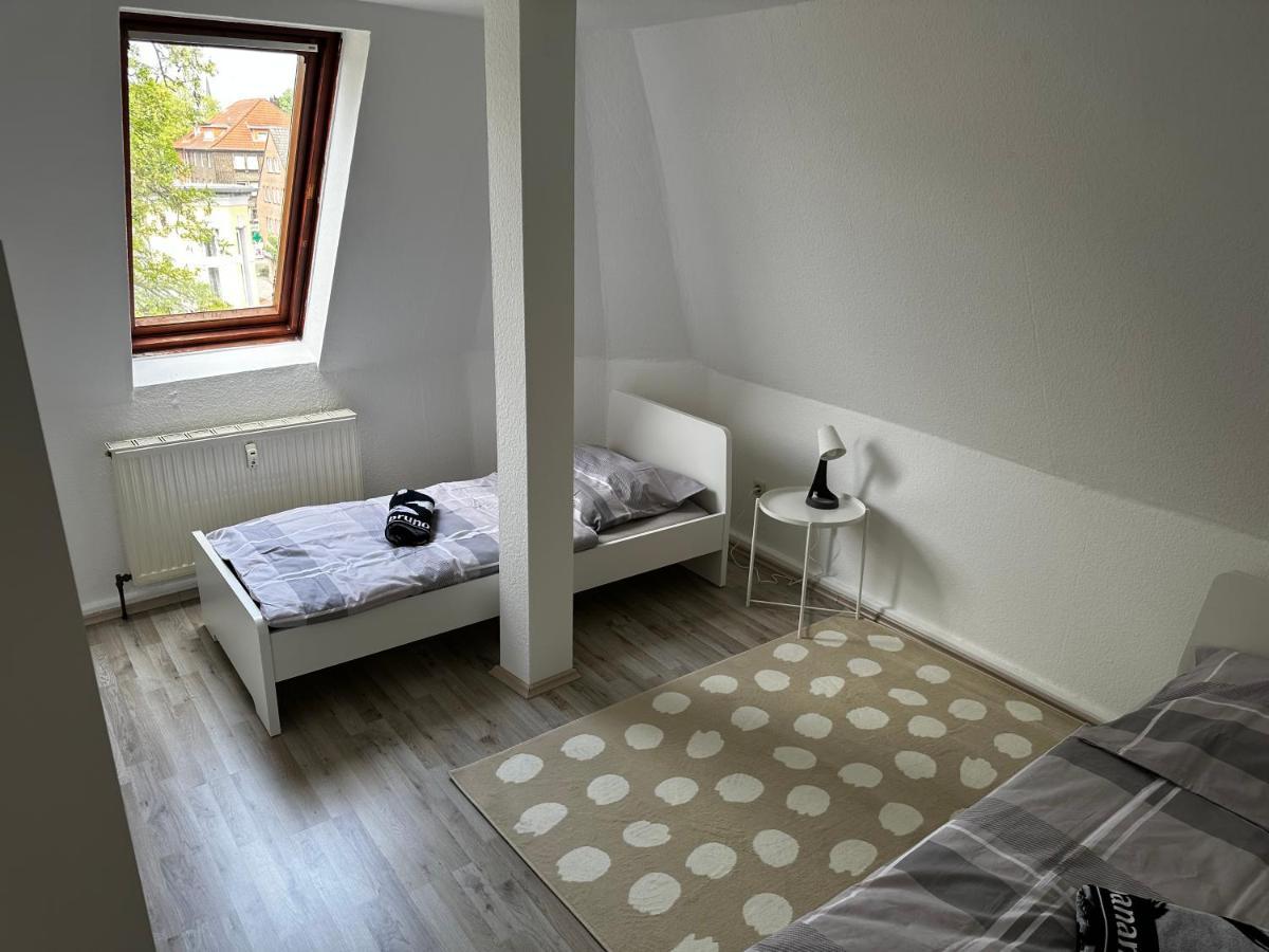 A&V Apartments Schoene Dachgeschoss Wohnung Apt Sterne Gelsenkirchen Exterior foto