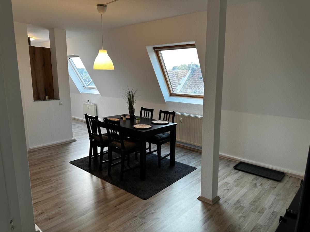 A&V Apartments Schoene Dachgeschoss Wohnung Apt Sterne Gelsenkirchen Exterior foto